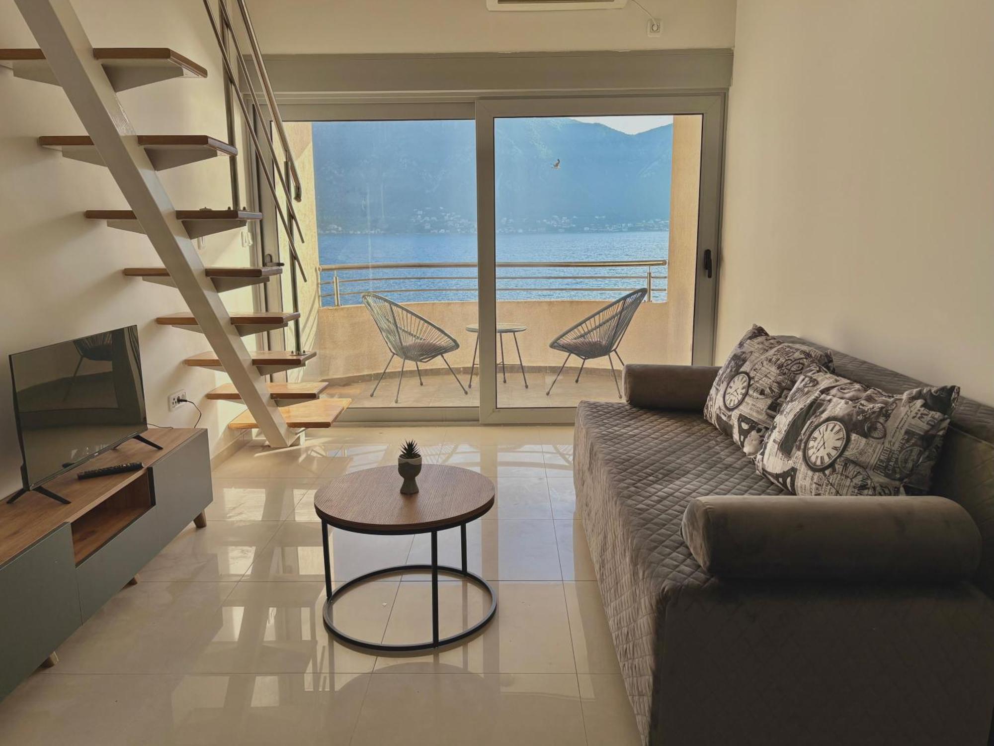 Waterfront Apartments Kotor Exterior photo